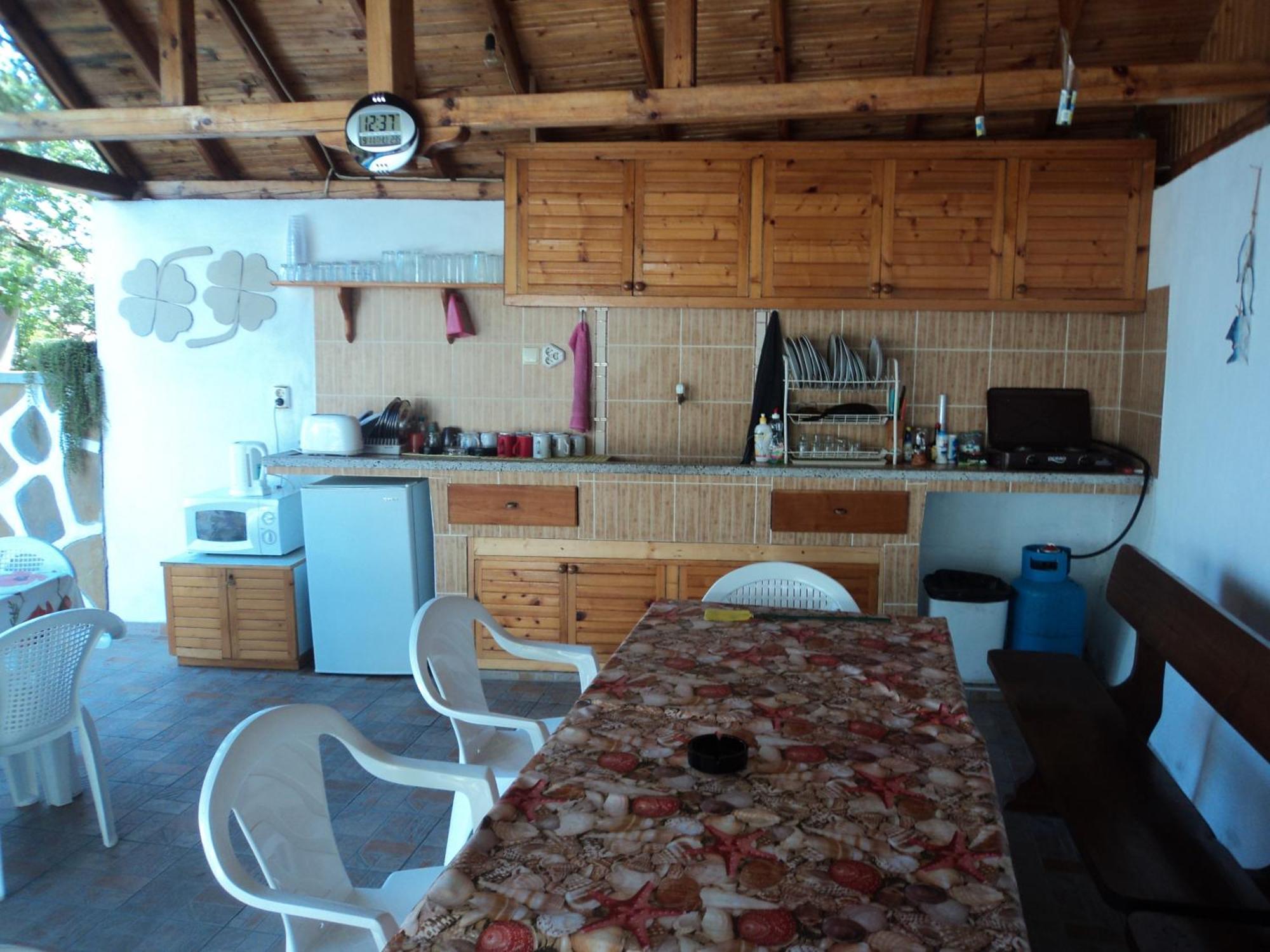 Guest House Drazhev Obzor Exterior photo