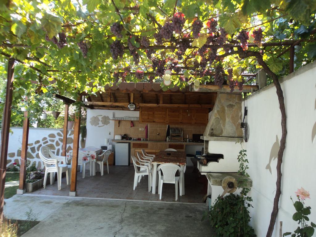 Guest House Drazhev Obzor Exterior photo